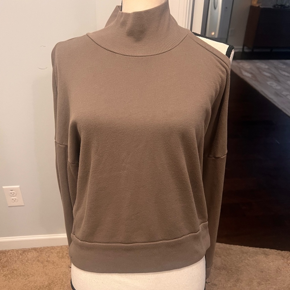 Made USA Cold Shoulder Mock Neck Top Small NWOT Mocha Brown
